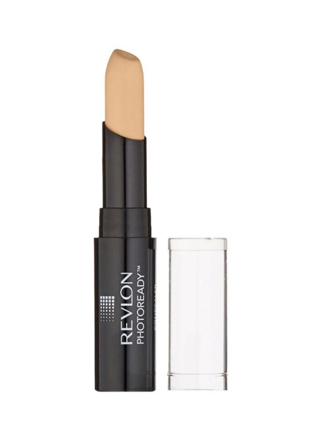 Revlon PhotoReady Concealer Medium Deep (005)  - Image 1
