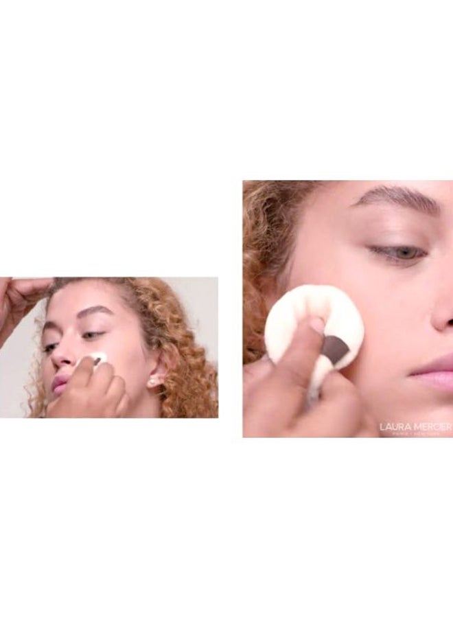 laura mercier - Translucent Loose Setting Powder With Velour Puff Velour Puff - Image 1