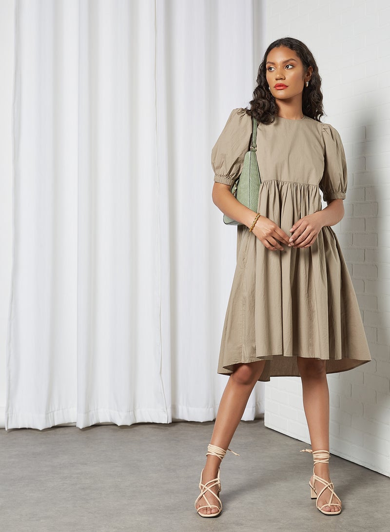 VERO MODA Pleated Crew Neck Dress Fallen Rock  - Image 3