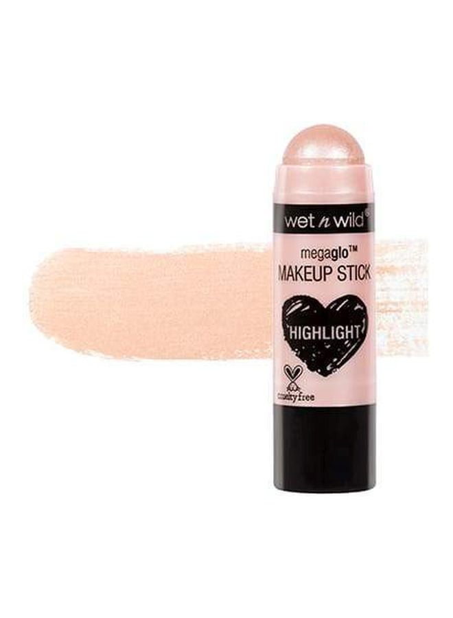 Wet N Wild - Megaglo Makeup Stick Highlighter When The Nude Strikes - Image 1