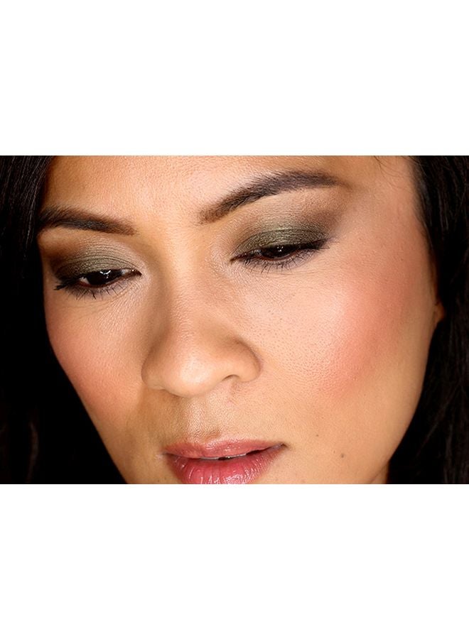 Ombre Essential Soft Touch Eyeshadow 88 Vert Khaki