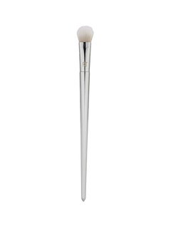 REAL TECHNIQUES Bold Metals 200 Oval Shadow Brush Silver  - Image 1