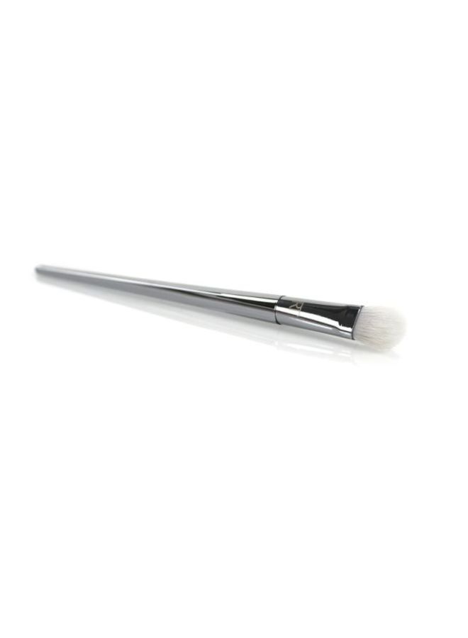 REAL TECHNIQUES Bold Metals 200 Oval Shadow Brush Silver  - Image 3