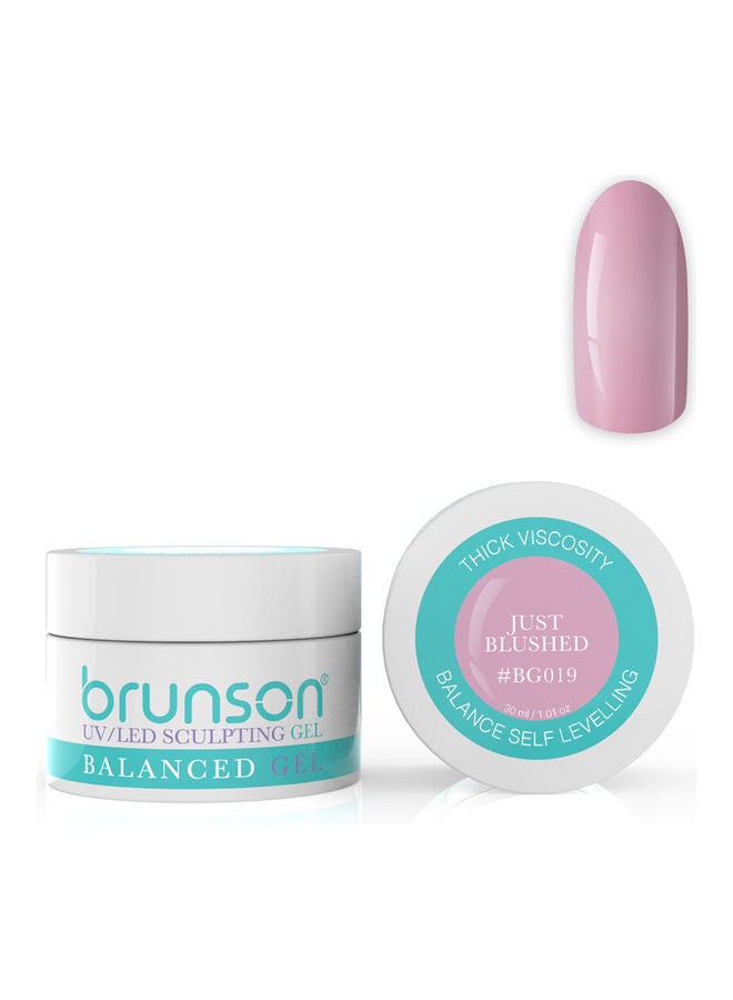 برونسون جل متوازن لنحت الوجه من أوبس! آي أم بلاشينج وردي