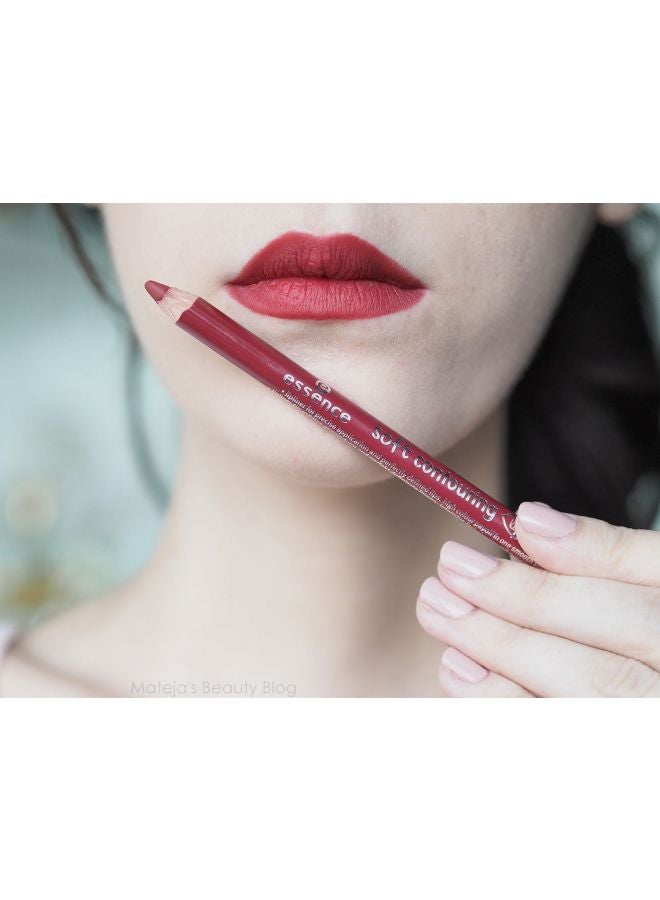 Essence Soft & Precise Lip Pencil 24 Fierce Red  - Image 3