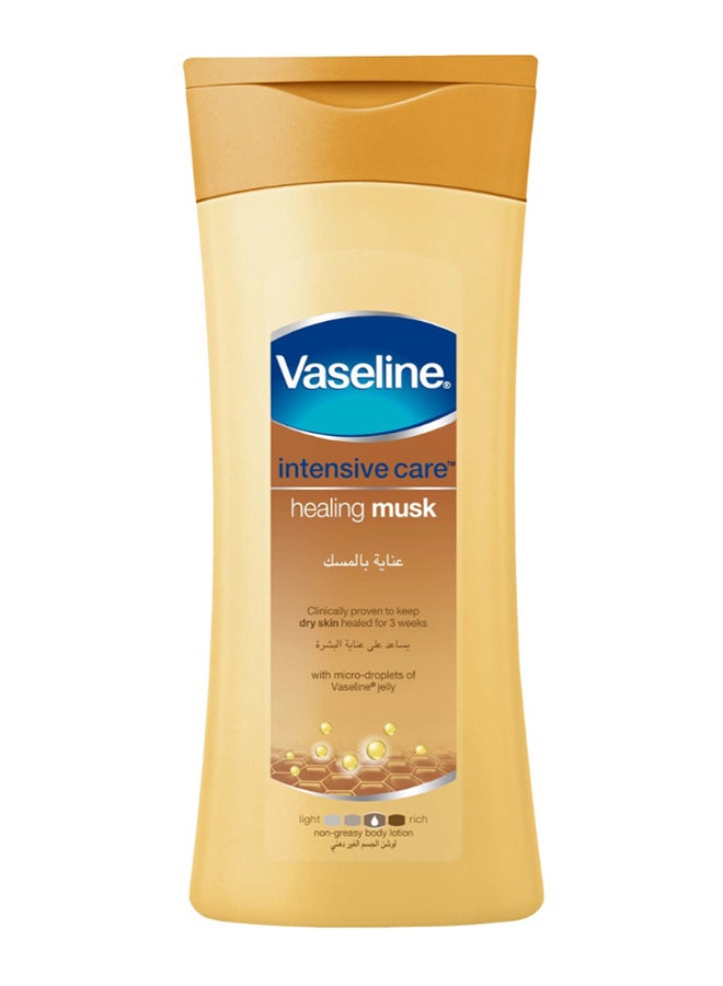 فازلين لوشن الجسم عناية بالمسك 400ملليلتر - Image 1