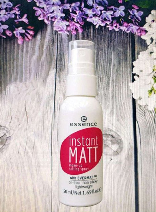 Essence - Instant Matt Make-Up Setting Spray Clear - Image 1