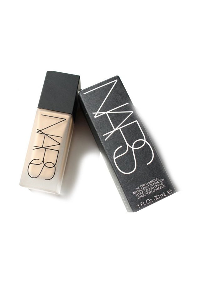 نارس كريم أساس خفيف الوزن مضيء من All Day سانتا في (ميديام2) - Image 2