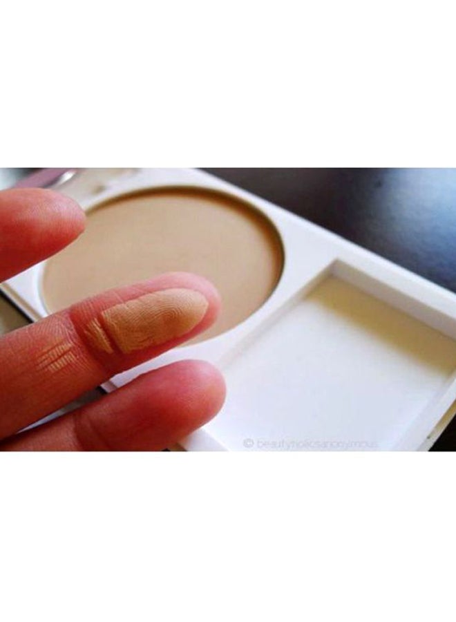 ريفلون بودرة مضغوطة نيرلي نيكد 020 بايل فاتح - Image 2