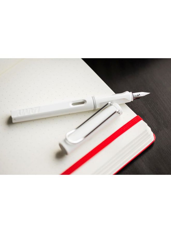 LAMY Safari Fountain Pen White - Image 2