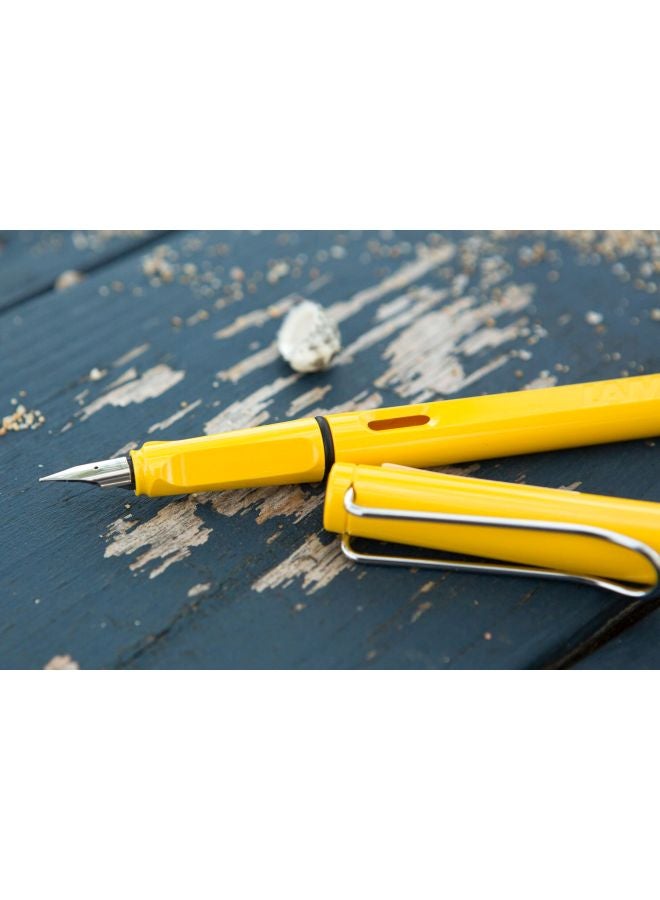 LAMY Safari Extra Fine Nib Fountain Pen Yellow/Silver - Image 3