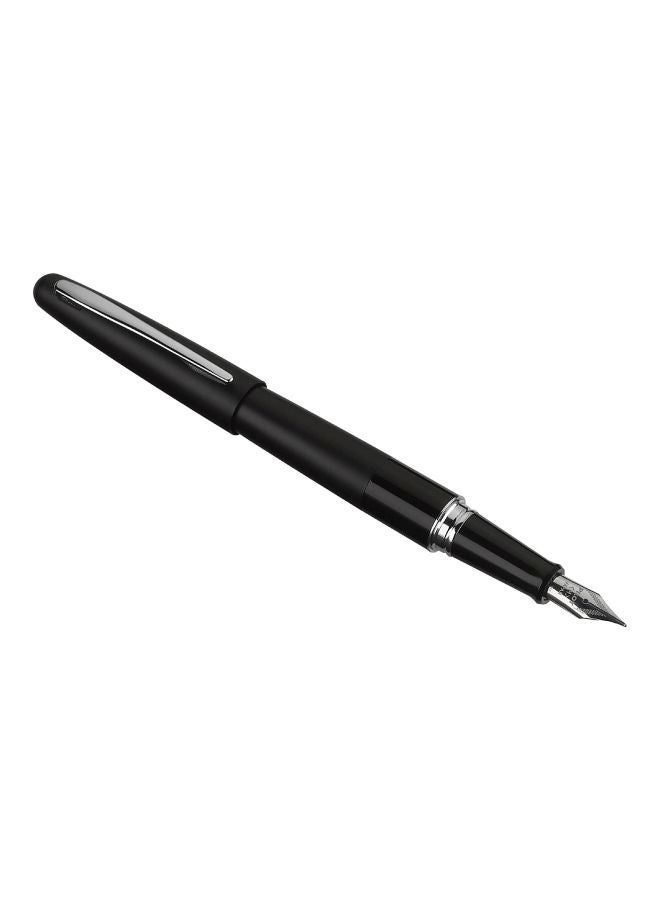 بايلوت قلم حبر سائل بريشة من مجموعة ميتروبوليتان أسود/فضي - Image 2