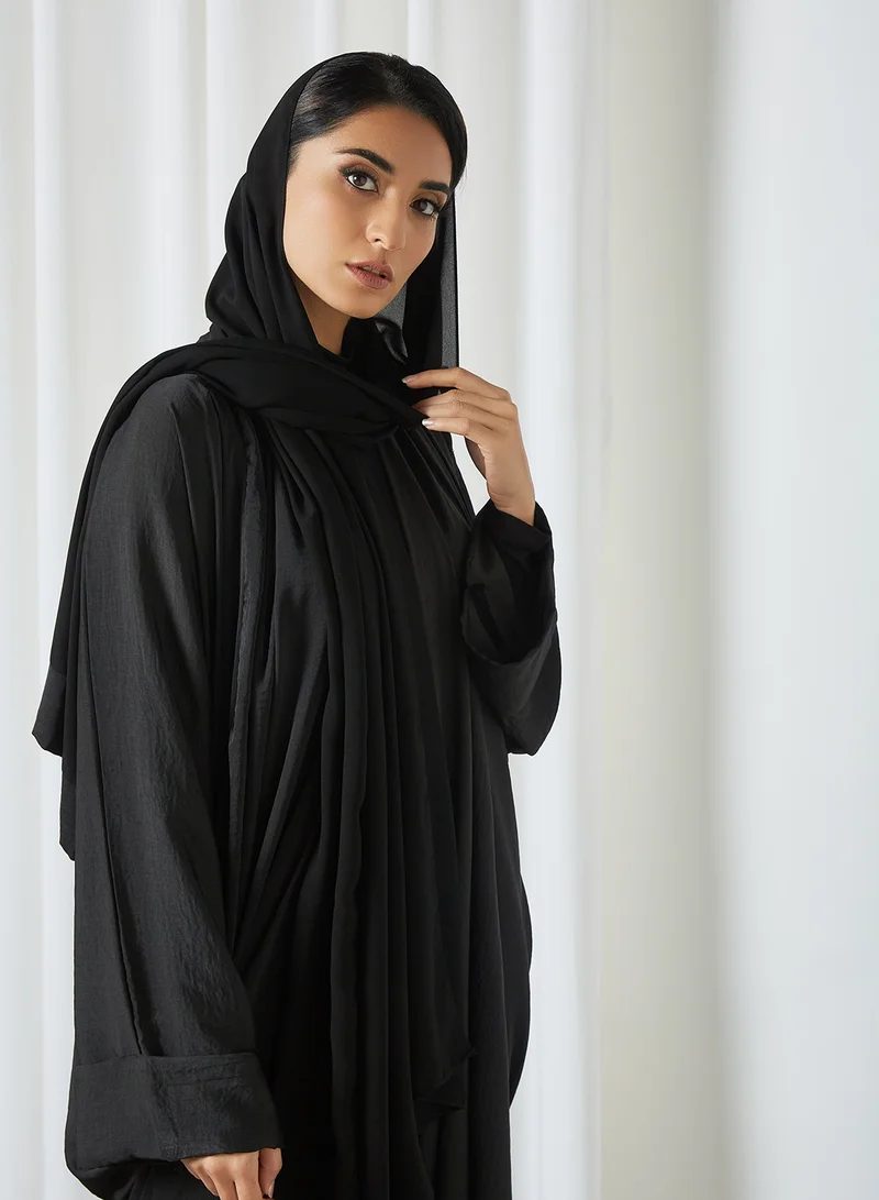 Ajooni Embellished Pattern Abaya Black