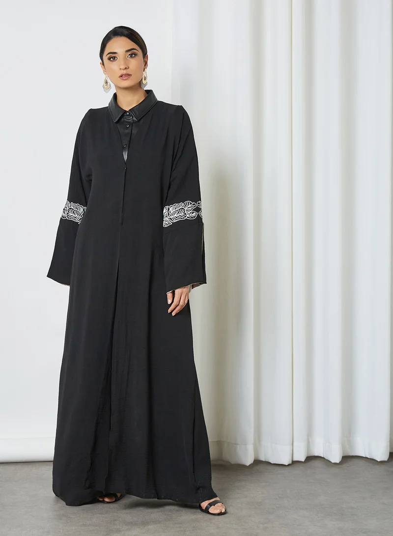 Ajooni Contrast Embroidered Abaya Black