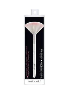 Wet N Wild Face Fan Brush White/Pink  - Image 3