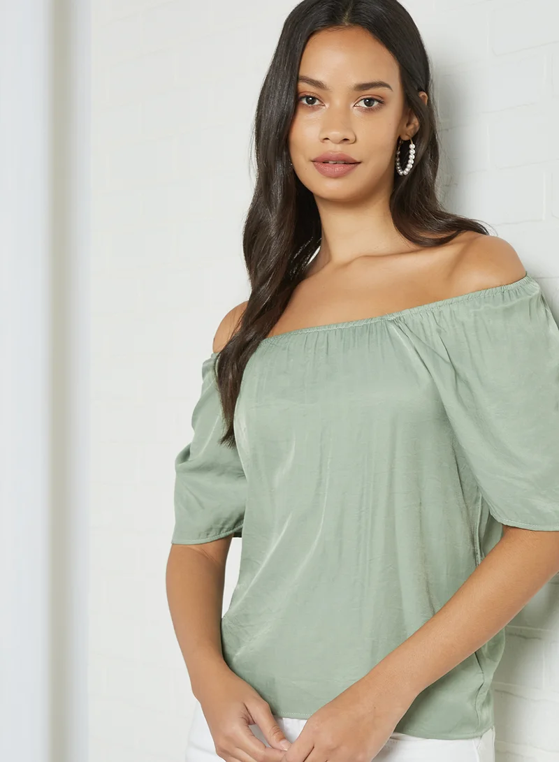 Aila Solid Design Square Neck With Puff Sleeves Top Green