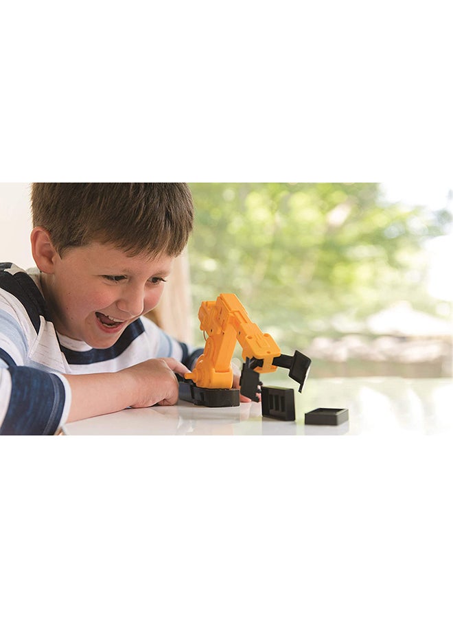 4m Motorised Robot Hand Set 20.5cm  - Image 4