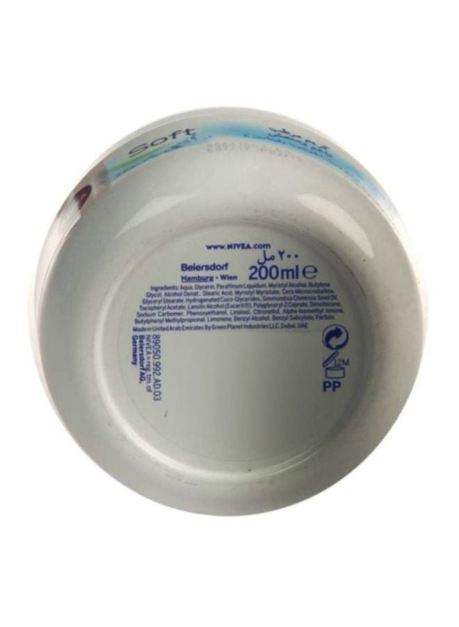 نيفيا كريم ترطيب ريفريشنجلي سوفت 200ملليلتر - Image 2