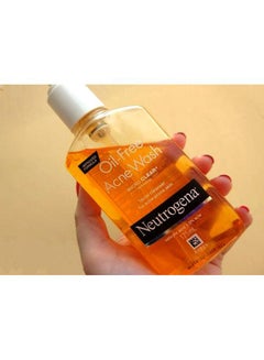 Neutrogena Oil-Free Acne Face Wash Orange 175ml  - Image 3