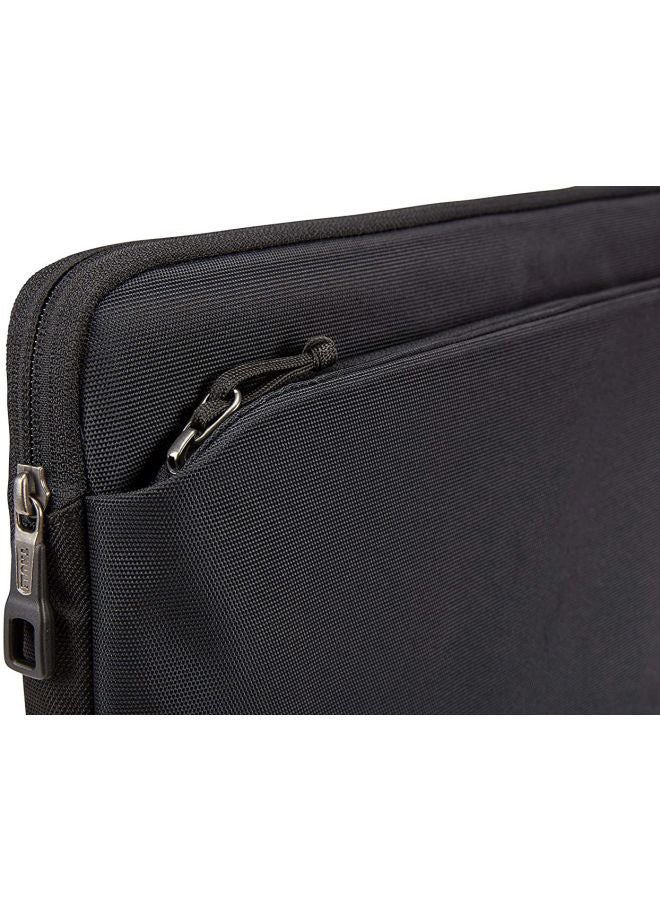 Subterra Sleeve For MacBook Air/Pro/Retina Black/White