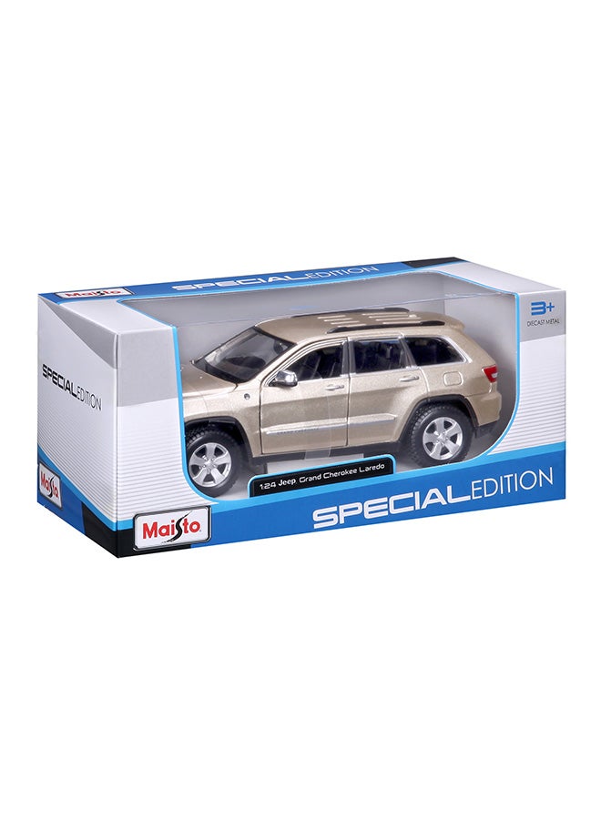 Maisto - Special Edition Grand Cherokee Laredo 1:24 Diecast Jeep  - Colour May Vary - Image 1