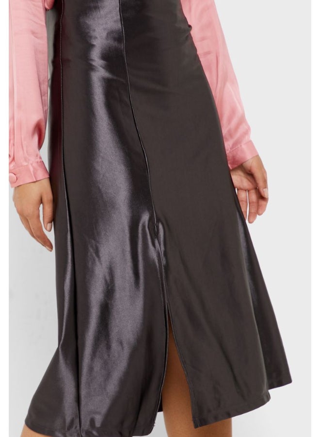 Reserved Side Slit A-Line Skirt Black  - Image 3