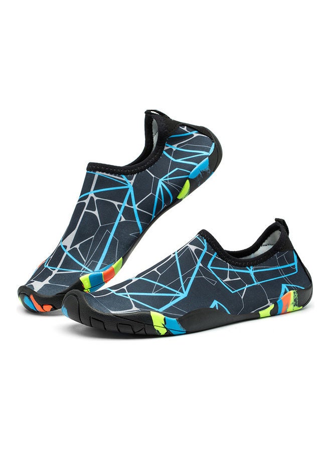 XiuWoo Non-Slip Quick Dry Diving and Snorkeling Shoes 27.5cm  - Image 1