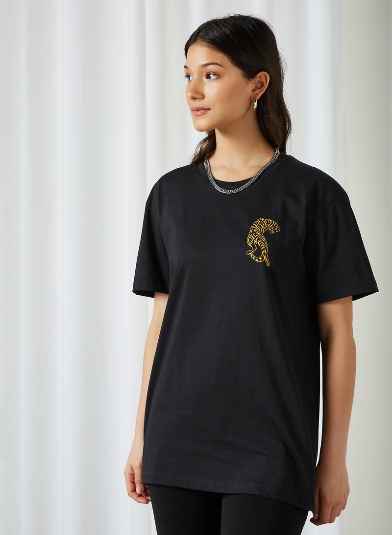 Sivvi x GenM Graphic Printed T-Shirt Black  - Image 3