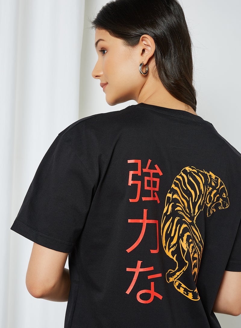 Sivvi x GenM Graphic Printed T-Shirt Black  - Image 2
