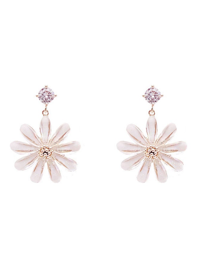 J.J Hand made 925 Silver Needle Heart Daisy Earrings - Image 1