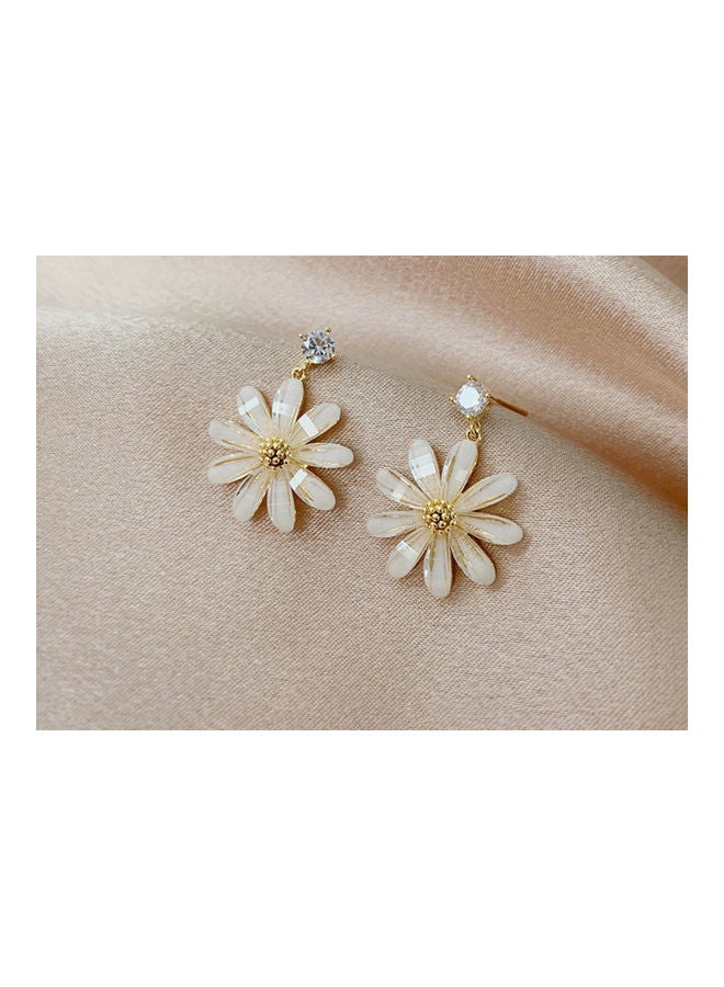 J.J Hand made 925 Silver Needle Heart Daisy Earrings - Image 5