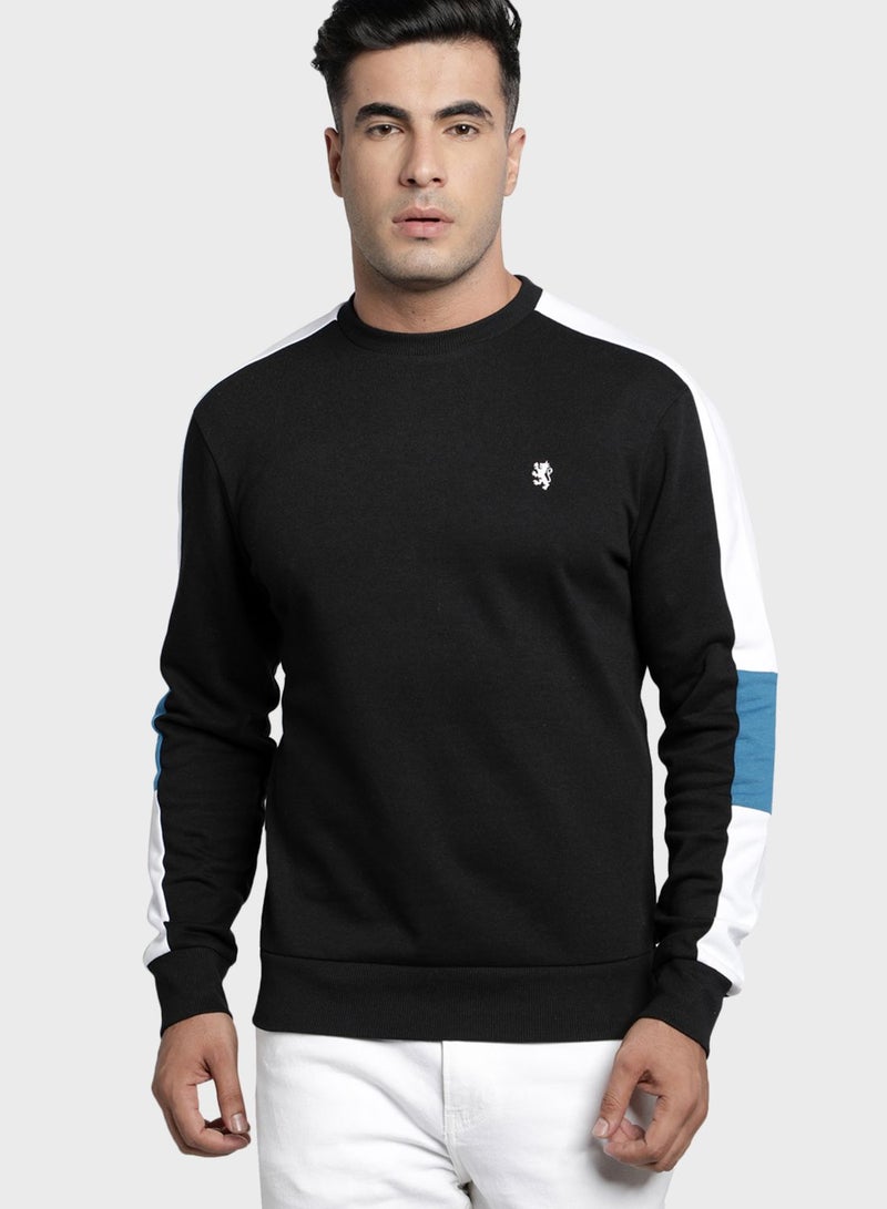 ريد تيب سويت شيرت مفصل بأكمام بنمط كتل ألوان أسود/أبيض/أزرق  - Image 1