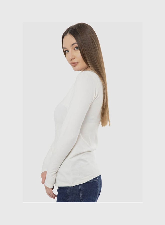 كارينا بلوزة برقبة مستديرة طراز M4547 أوف وايت - Image 3