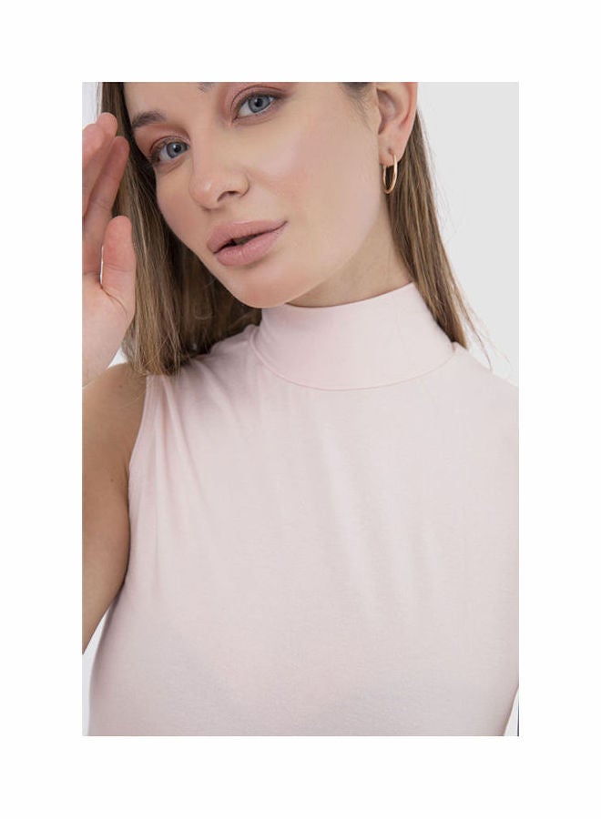 كارينا بلوزة بياقة عالية وبدون أكمام نود - Image 3