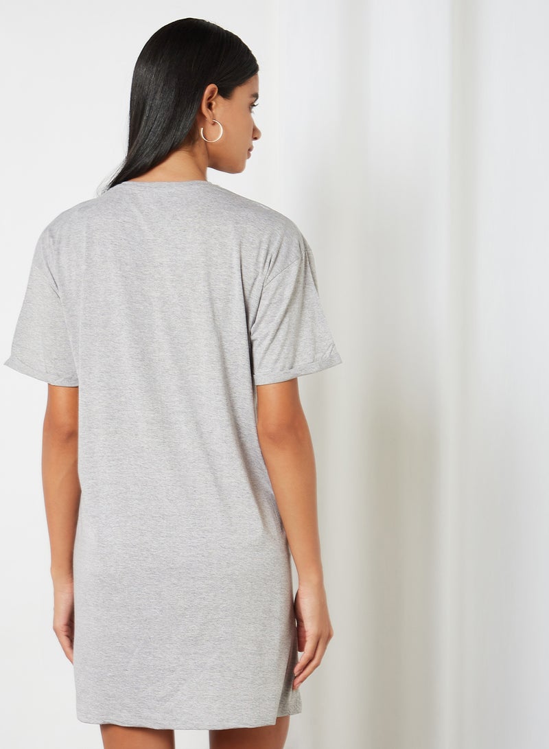 trendyol - Graphic T-Shirt Dress Gray - Image 1