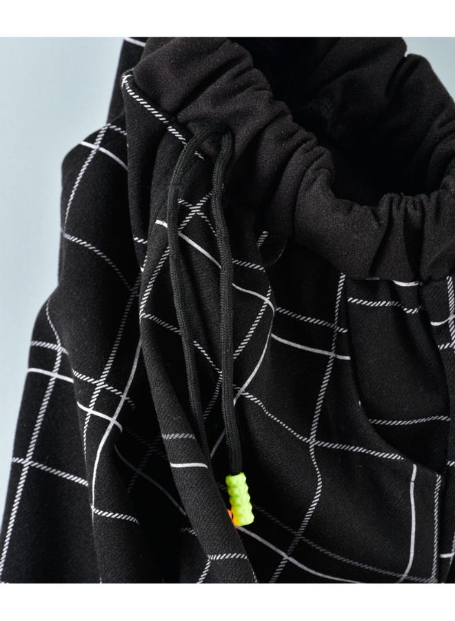 babyqlo Checked Printed Mid -Rise Joggers Black/White  - Image 3