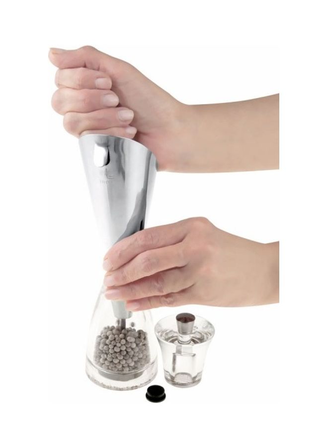 Ipac Salt-Pepper-Spice Funnel Silver - Image 3