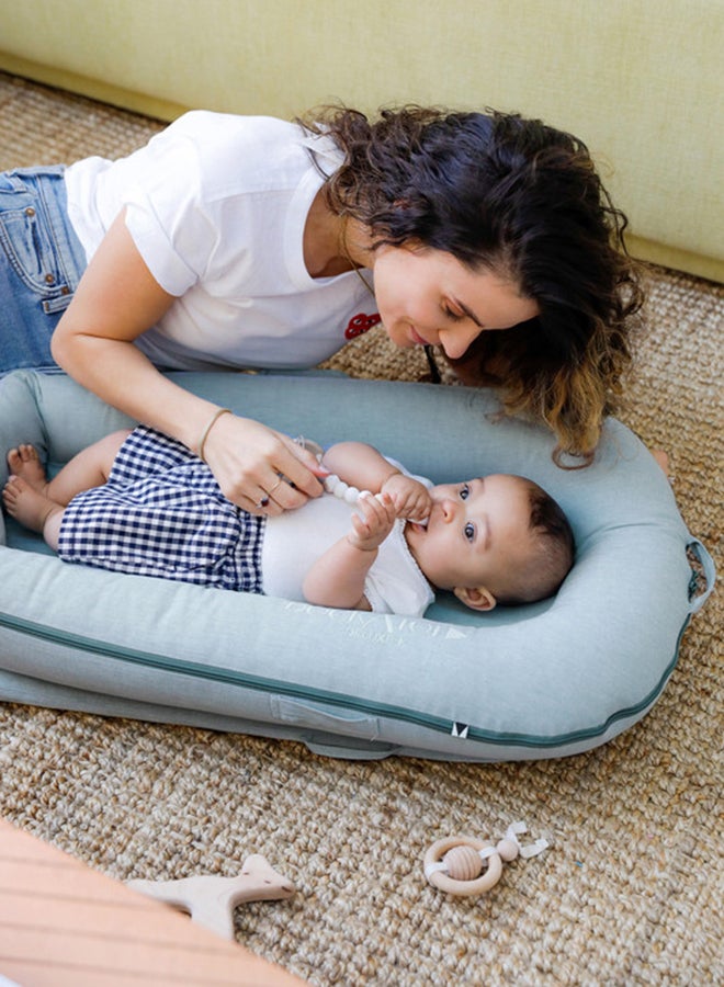 DockATot Deluxe+ Pod, 0-8 M - Marine Chambray - Image 2