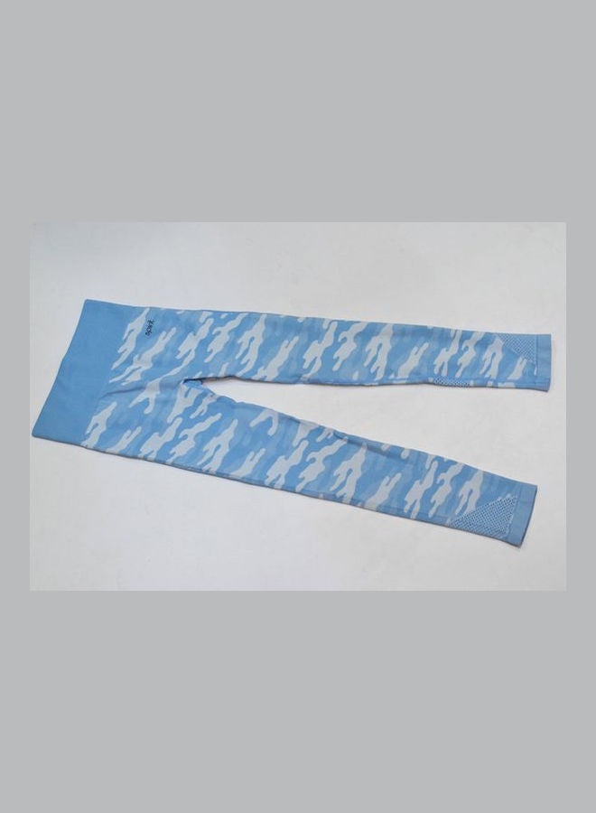 سبيريت طقم من بلوزة وبنطال ضيق بتصميم مطبوع أزرق/ أبيض - Image 3