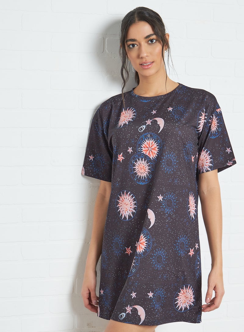 trendyol - All Over Print T-Shirt Dress Black - Image 1