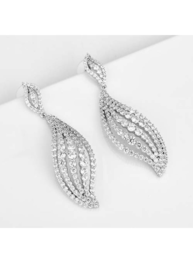 Delicin Leaf-Shaped Dangle Earrings - Image 3