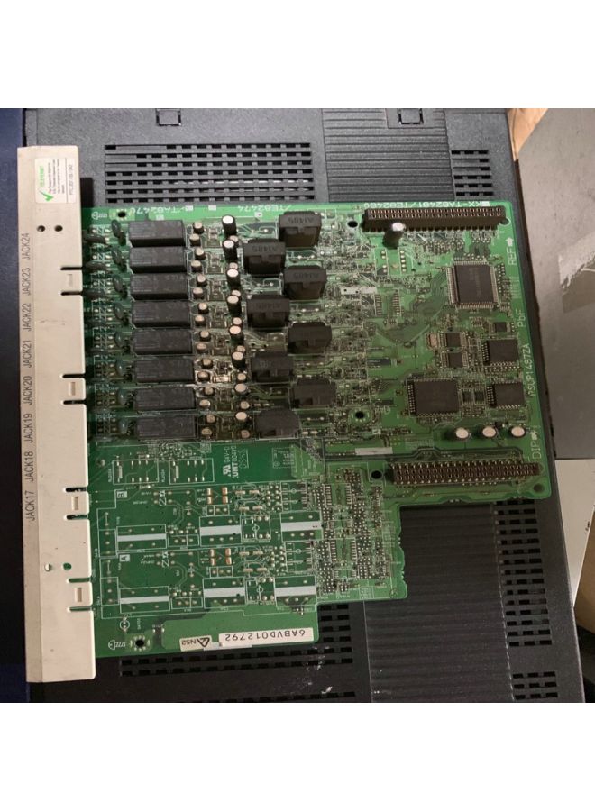 باناسونيك بطاقة تمديد ب8 منافذ لجهاز KX-T 824 أسود/أخضر/فضي - Image 2