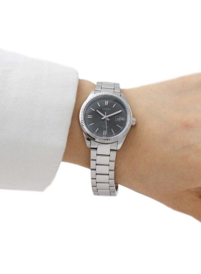 CASIO Women's Water Resistant Analog Watch LTP-1302D-1A1 - Image 5