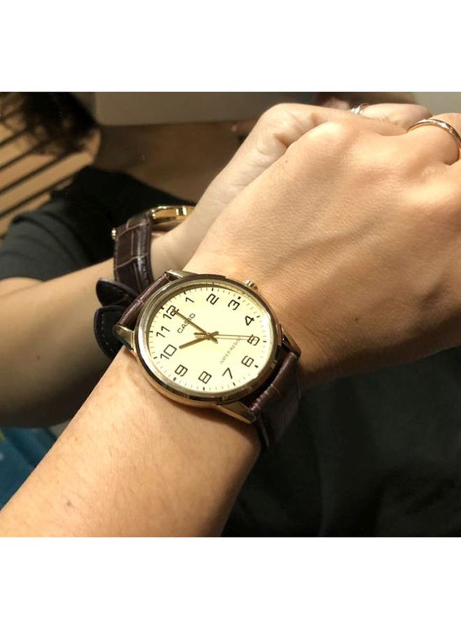 CASIO Men's Dress Analog Watch MTP-V001GL-9BUDF - 38 mm - Brown - Image 5