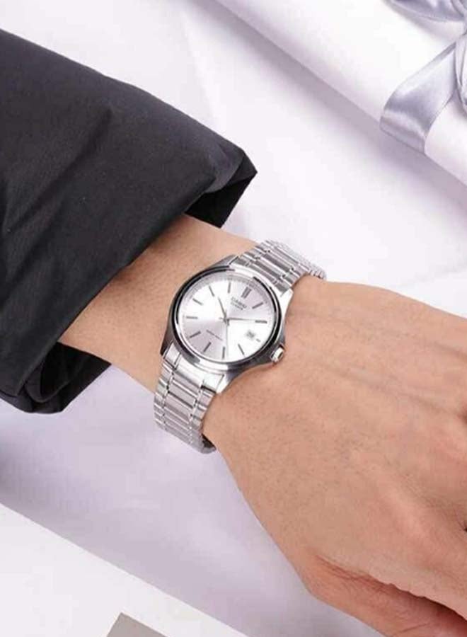 كاسيو ساعة يد كوارتز بعقارب وسوار من الإستانلس ستيل طراز MTP-1183A-7ADF - مقاس 36 مم - لون فضي للرجال - Image 4