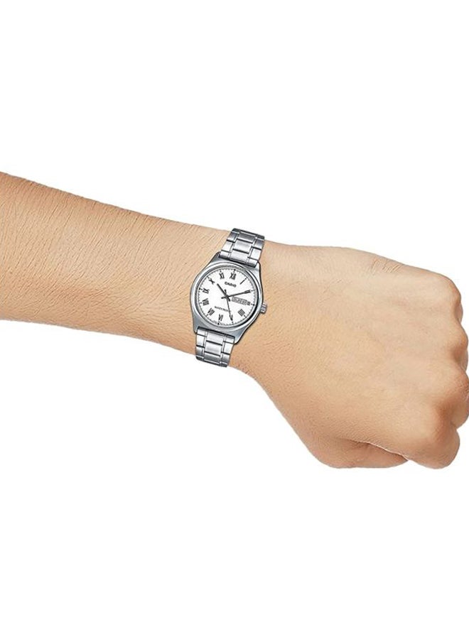 CASIO - Men's Enticer Analog Watch MTP-V006D-7BUDF - 45 mm - Silver - Image 1
