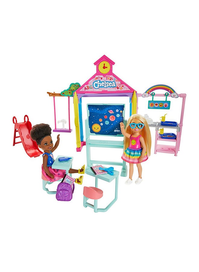 Mattel Games Barbie Club Chelsea School Playset 30.48x39.37x26.67cm  - Image 3