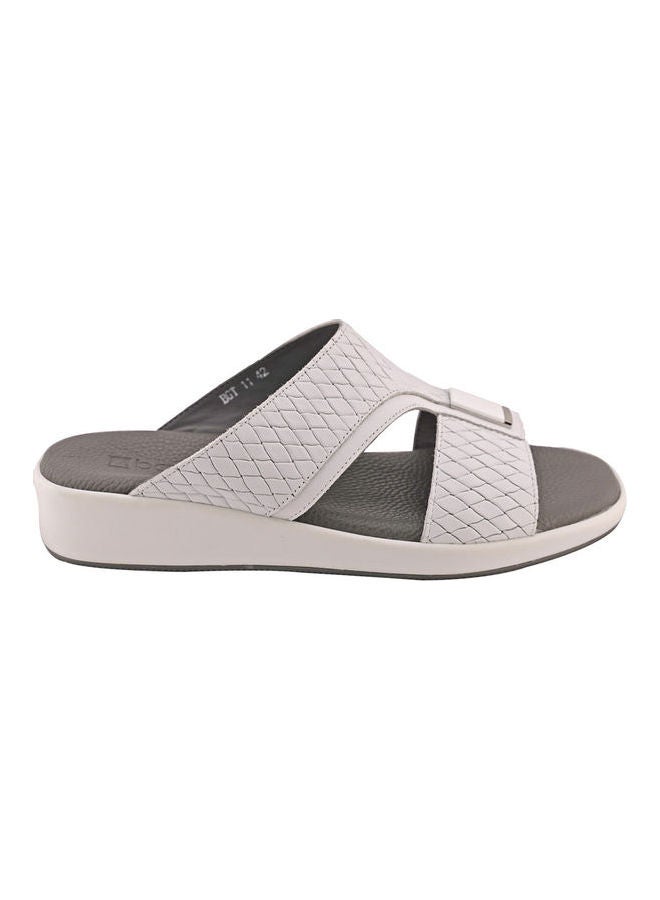 barjeel uno - Comfortable Buckle Style Arabic Sandals White - Image 1
