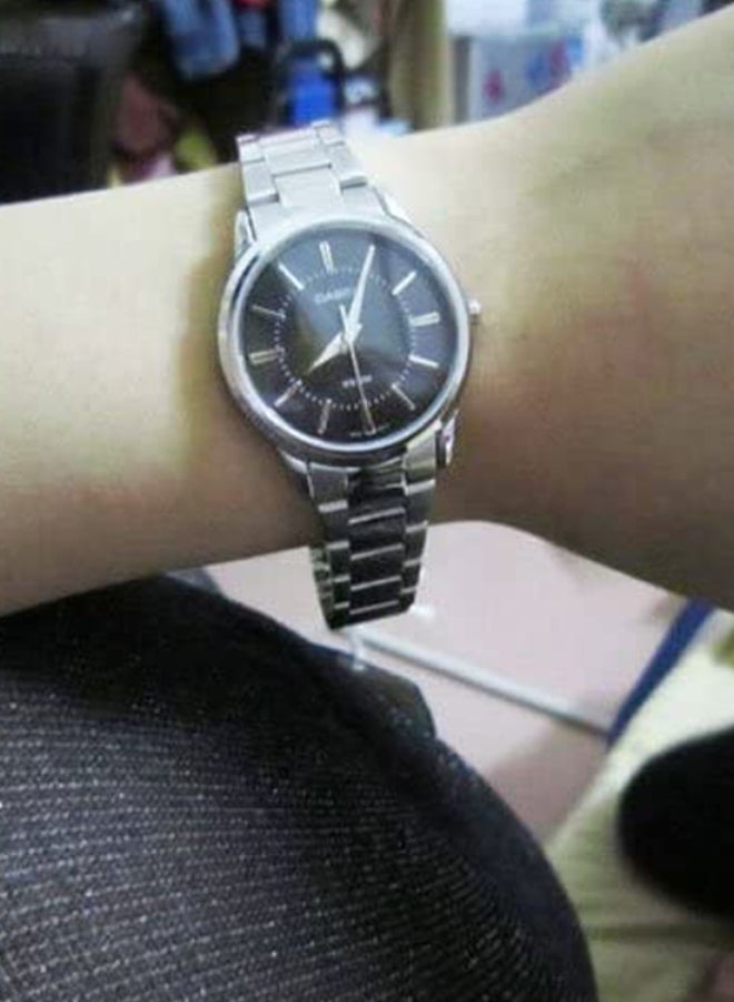 CASIO Women's Formal Analog Wrist Watch LTP1303D-1A - 30 mm - Silver - Image 4