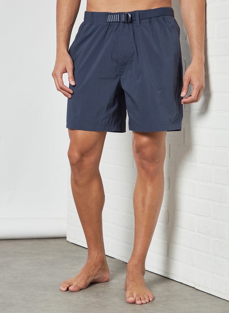 تومي جينز شورت سباحة ترافلر بحزام كحلي توايلايت - Image 1